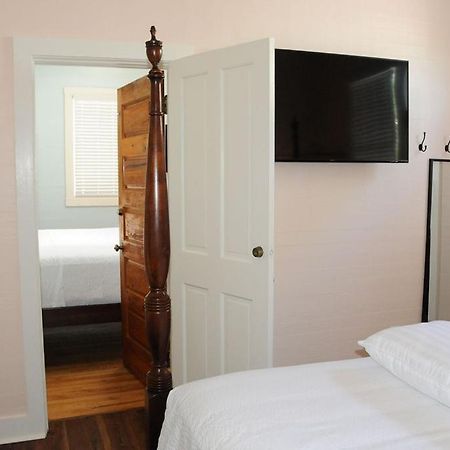 The Porch On Frances Inn - Adults Exclusive Ки-Уэст Номер фото