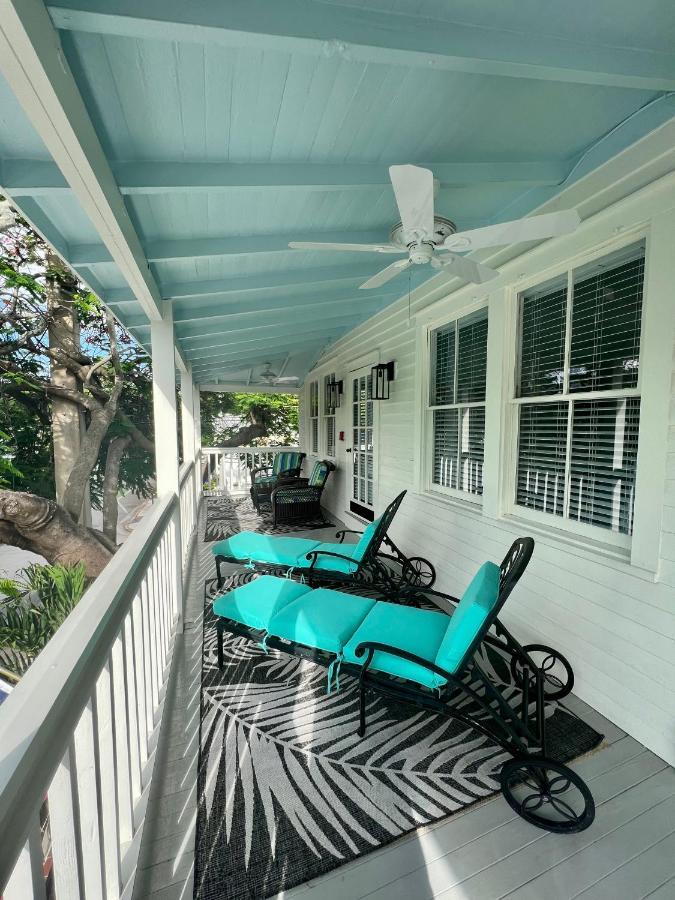 The Porch On Frances Inn - Adults Exclusive Ки-Уэст Экстерьер фото